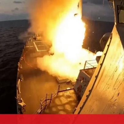 Navio dos EUA lança mísseis Tomahawk durante operação no Irão