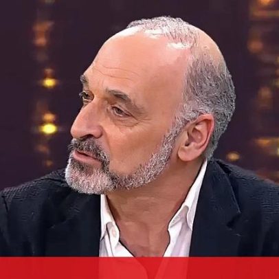 Heitor Lourenço elogia a comédia bem construída "Um Quinteto de Morte"