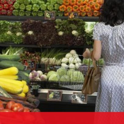 Cleptomaníaca condenada por furtar cuecas e vinho