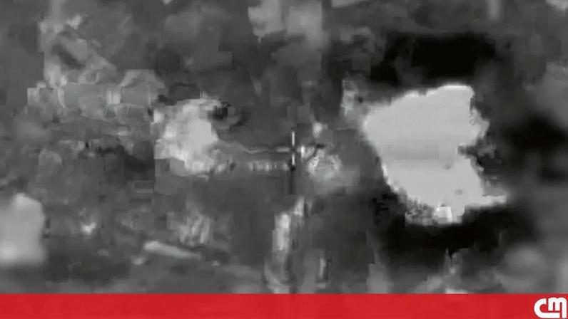 Imagem mostrando ataques israelitas a posições militares libanesas.