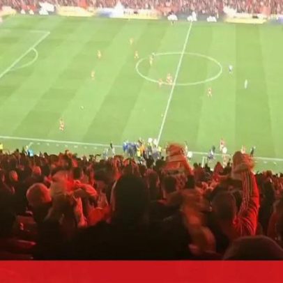 Mourinho expulso após golo de Leandro Barreiro e gesto de pequeno