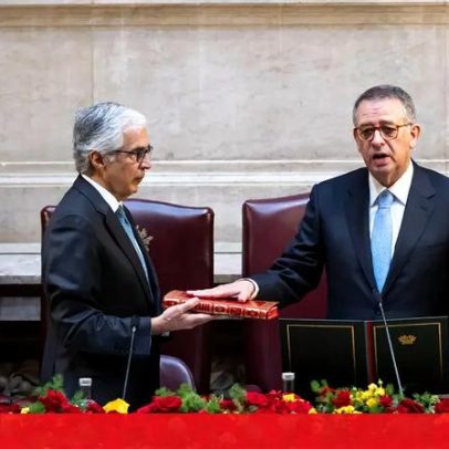 António José Seguro toma posse como novo Presidente da República
