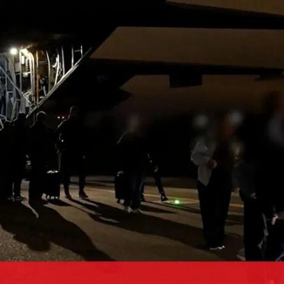 Voo militar de repatriação com 61 passageiros, 54 portugueses, chega a Lisboa