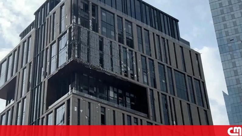 Detritos de drone intercetado provocam incêndio em armazém e danificam prédio no Dubai