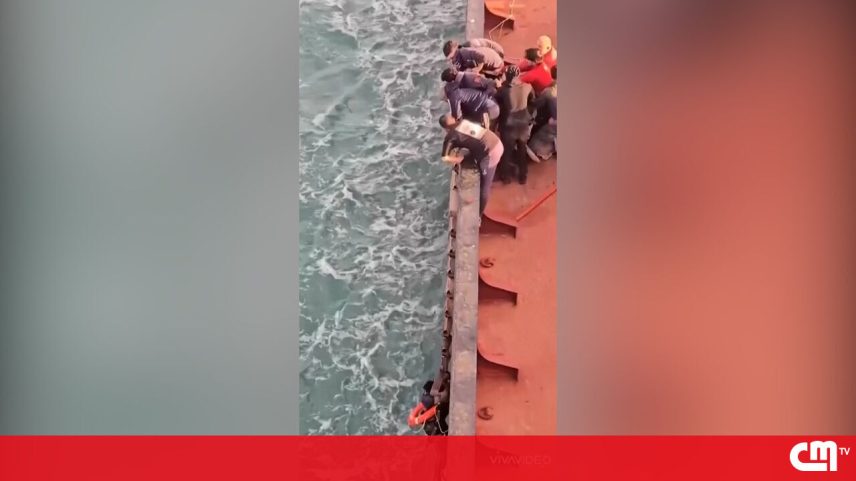 Migrantes desaparecem no Mediterrâneo; pouca informação disponível