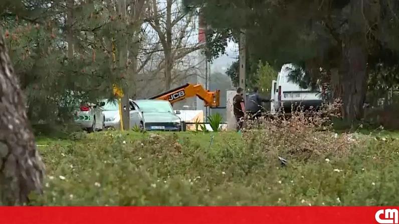 Homem ferido a tiro junto à escola profissional da Moita