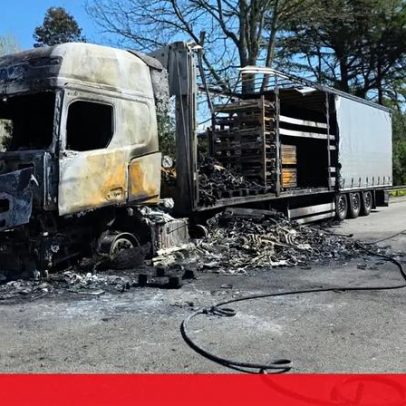 Camião de peças automóveis incendiado na EN14