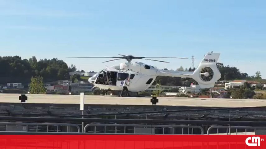 Helicóptero do INEM foi mobilizado para fazer o transporte da vítima para a unidade hospitalar.