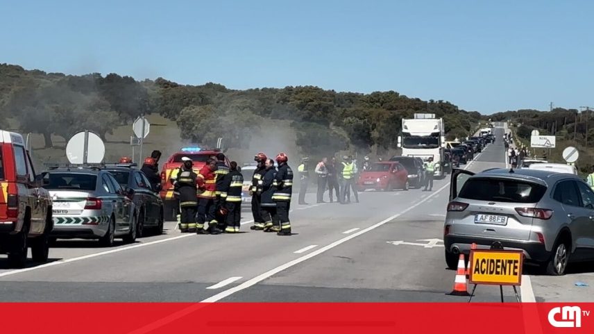 Três feridos graves em acidente rodoviário em Arronches