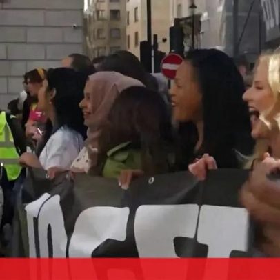 Imagens mostram protesto contra a extrema-direita em Londres