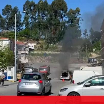 Incêndio destrói veículo em Gondomar