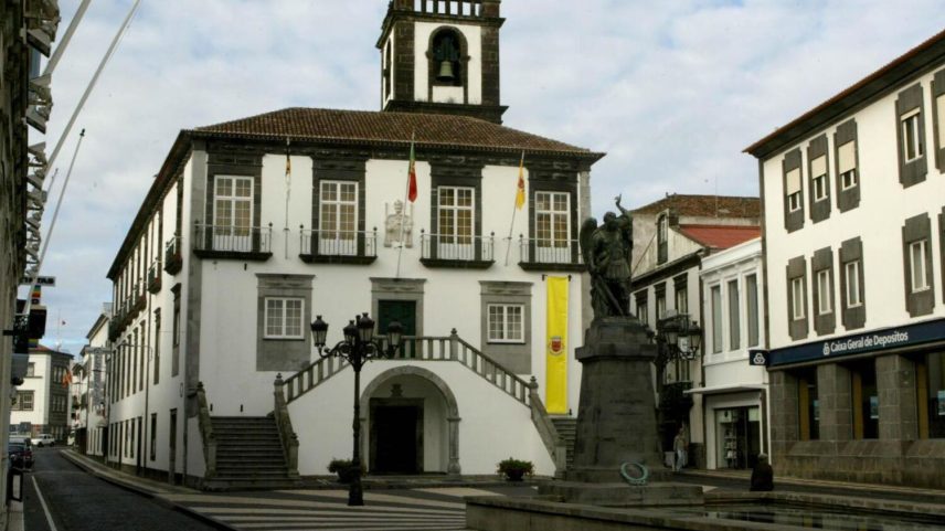 Câmara Ponta Delgada, Açores