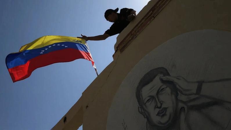 Presidente interino da Venezuela pede a Trump suspensão das sanções americanas