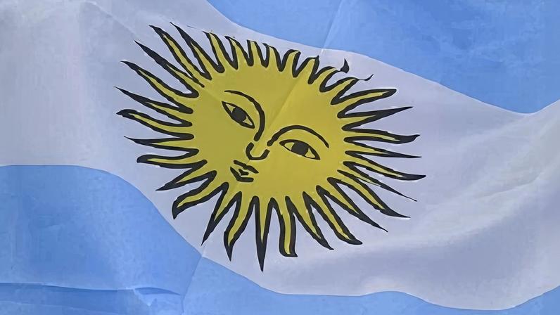 Argentina formaliza saída da OMS um ano após notificação