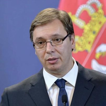 Rússia prolonga por três meses fornecimento de gás à Sérvia pela metade do preço