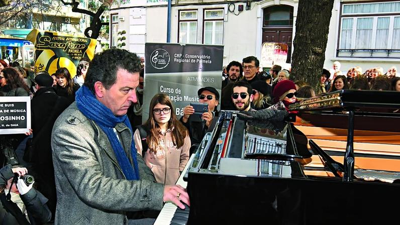 Governo anuncia aumento de verbas para ensino artístico, sem compromissos firmes