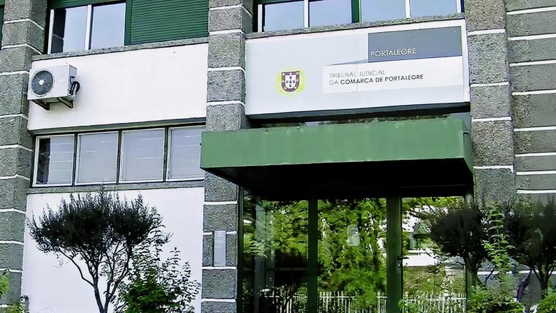 Homem condenado a quatro anos de prisão por crimes sexuais contra menores em Sousel