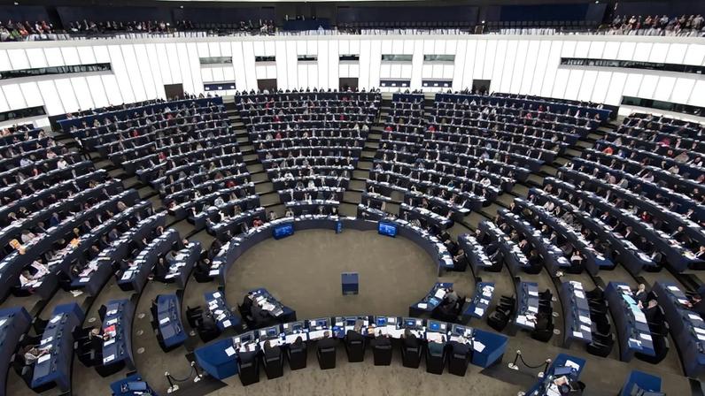 Eurodeputados propõem banir IA que gera imagens sexuais