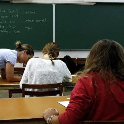 Escolas do Seixal fechadas em protesto por melhores condições de trabalho