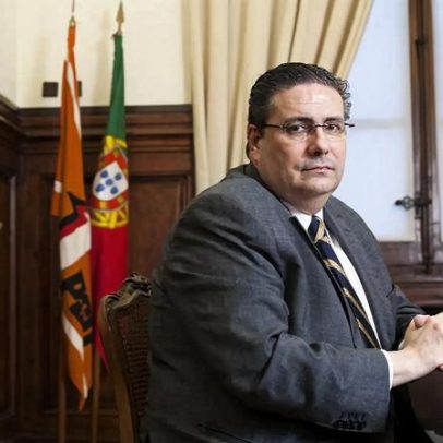 Ministro acusa PS de querer manter omnipresença nos órgãos do Estado