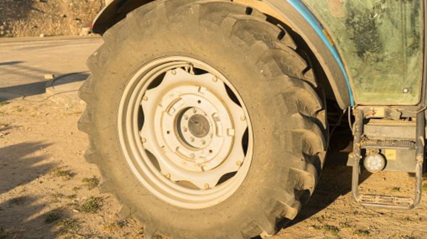 Governo reduz em 10 cêntimos gasóleo para agricultura e pesca