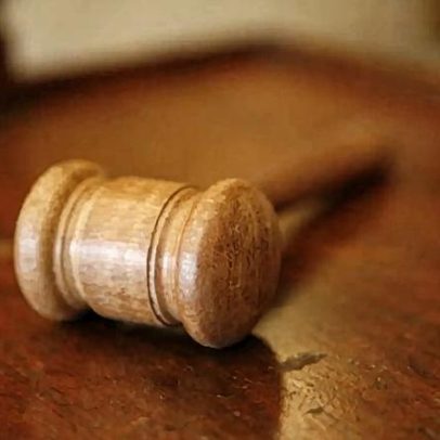 Condenado a pena suspensa pela morte de sem-abrigo em Almada