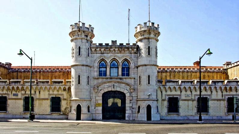 Homem de 66 anos detido para cumprir pena de seis anos por abuso sexual de crianças