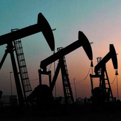 Petróleo sobe mais de 27% e ultrapassa 102 euros por barril