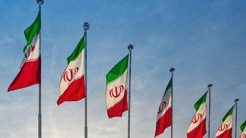 Irão denuncia morte de 21 profissionais de saúde e sete hospitais inoperacionais