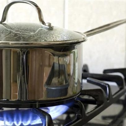 Gás natural sobe 6% na abertura e supera 53 euros