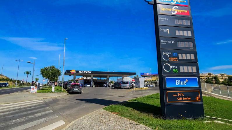 Petróleo atinge novos máximos