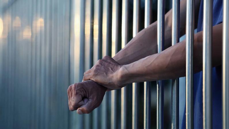 Kuwait anuncia prisão de 16 pessoas ligadas ao Hezbollah suspeitas de sabotagem