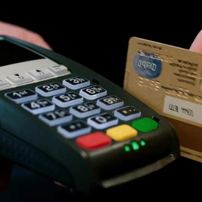 PJ prende 18 suspeitos por fraude com cartões que movimentou 1,8 milhões