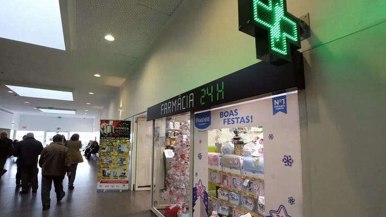 Associação defende fiscalização do Infarmed e diz que farmácias cumprem regras