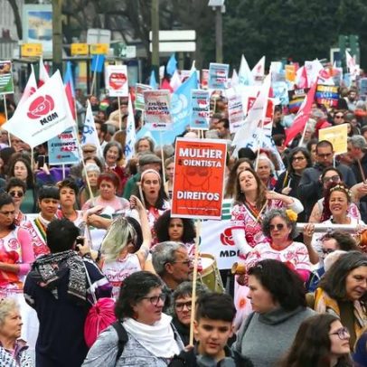 Mulheres saem à rua em várias cidades por igualdade, dignidade e salários