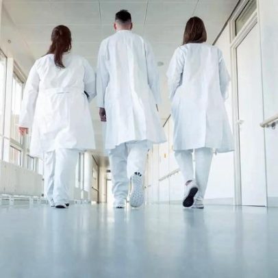 Estudantes em estágio clínico no SNS custam 5 a 10 euros por dia às privadas