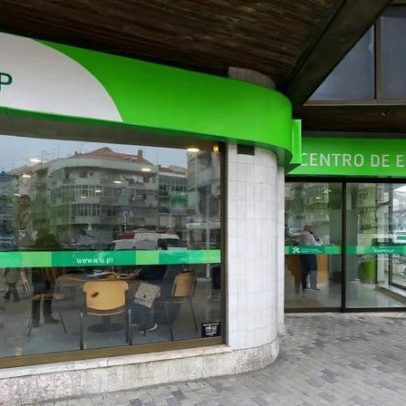 Desemprego mantém-se em 5,6% em janeiro, mínimo de 23 anos