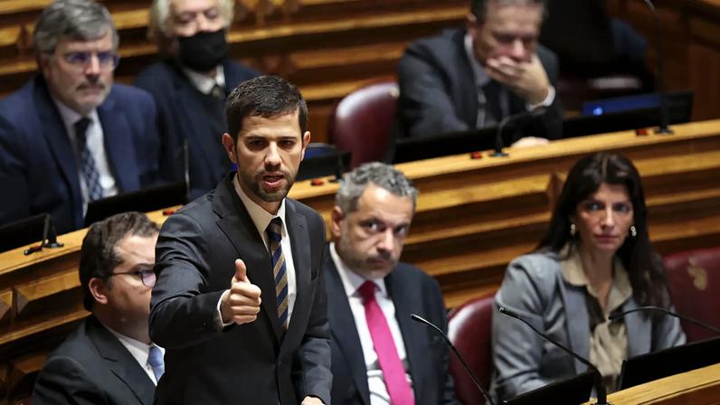 PSD quer Centeno e presidente do CFP no parlamento para explicar previsões