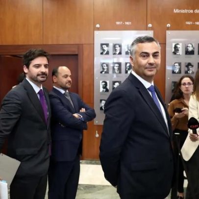 Ministro propõe acabar com contratações de escola