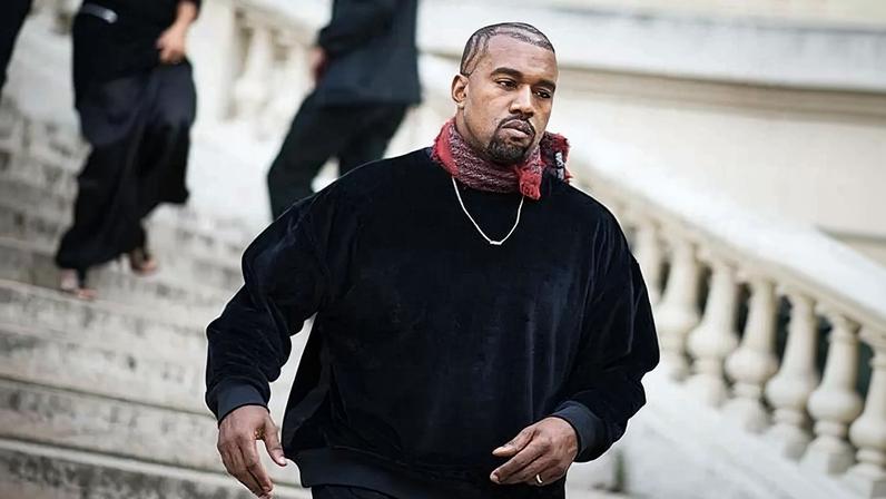 Kanye West retorna a Portugal em agosto para concerto no Estádio do Algarve