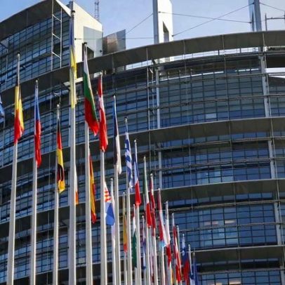 Parlamento Europeu mantém suspensa ratificação do acordo UE-EUA