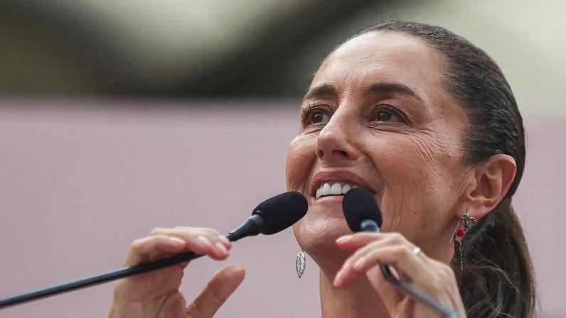 Presidente do México convida Felipe VI a assistir ao Mundial deste ano