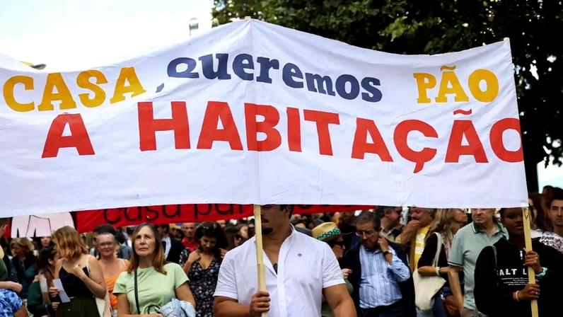 Manifestação "Casa para viver" em Lisboa