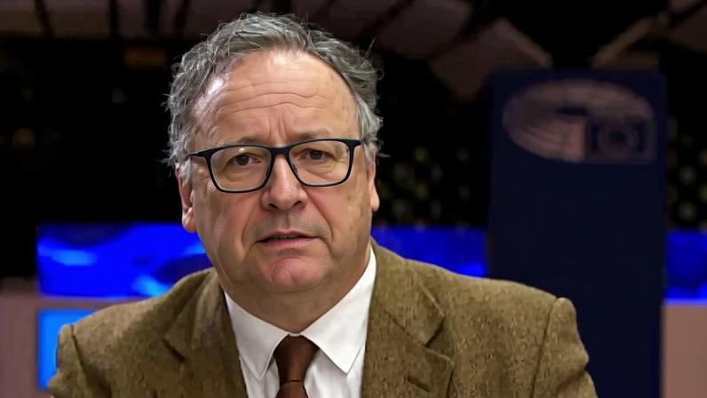 Autoridades portuguesas pediram levantamento de imunidade parlamentar de Francisco Assis