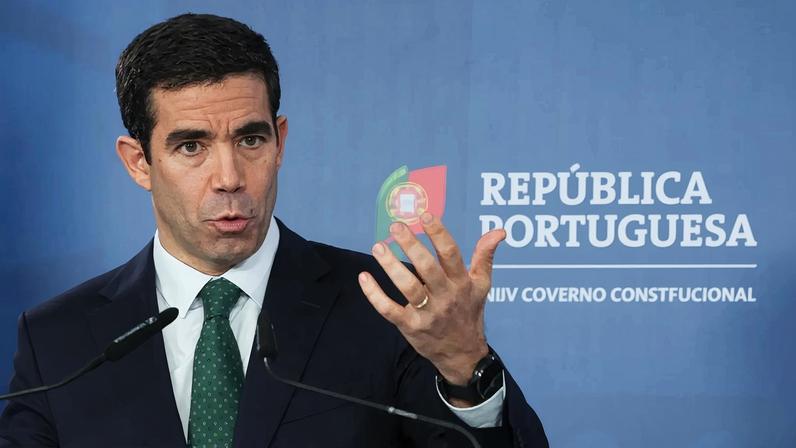 Leitão Amaro defende "uma Lusa muito mais forte" e "desgovernamentalizada"