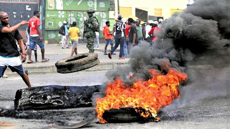 Meios policiais roubados nos protestos pós-eleitorais em Moçambique usados em crimes