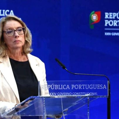 Reforma do mercado de trabalho permanece suspensa à espera de acordo