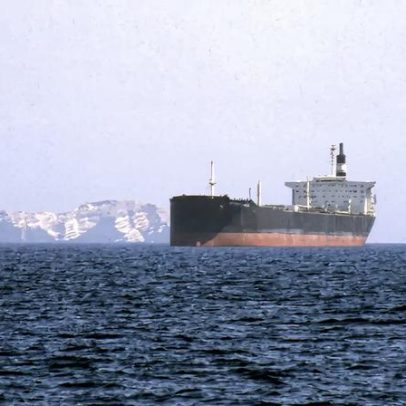 Rússia pronta a fornecer mais petróleo à China e à Índia por guerra no Irão