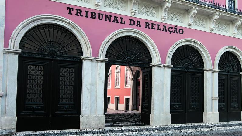 Homem detido em Sines e procurado no Brasil fica em prisão a aguardar extradição