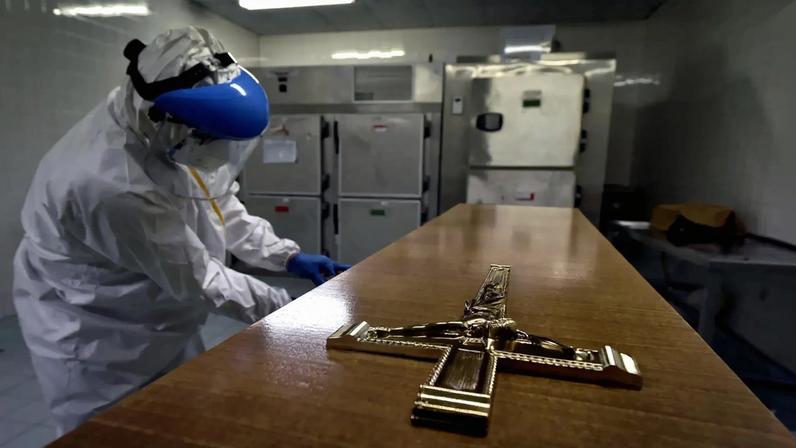 Mortalidade em Portugal cai, mas saldo continua negativo